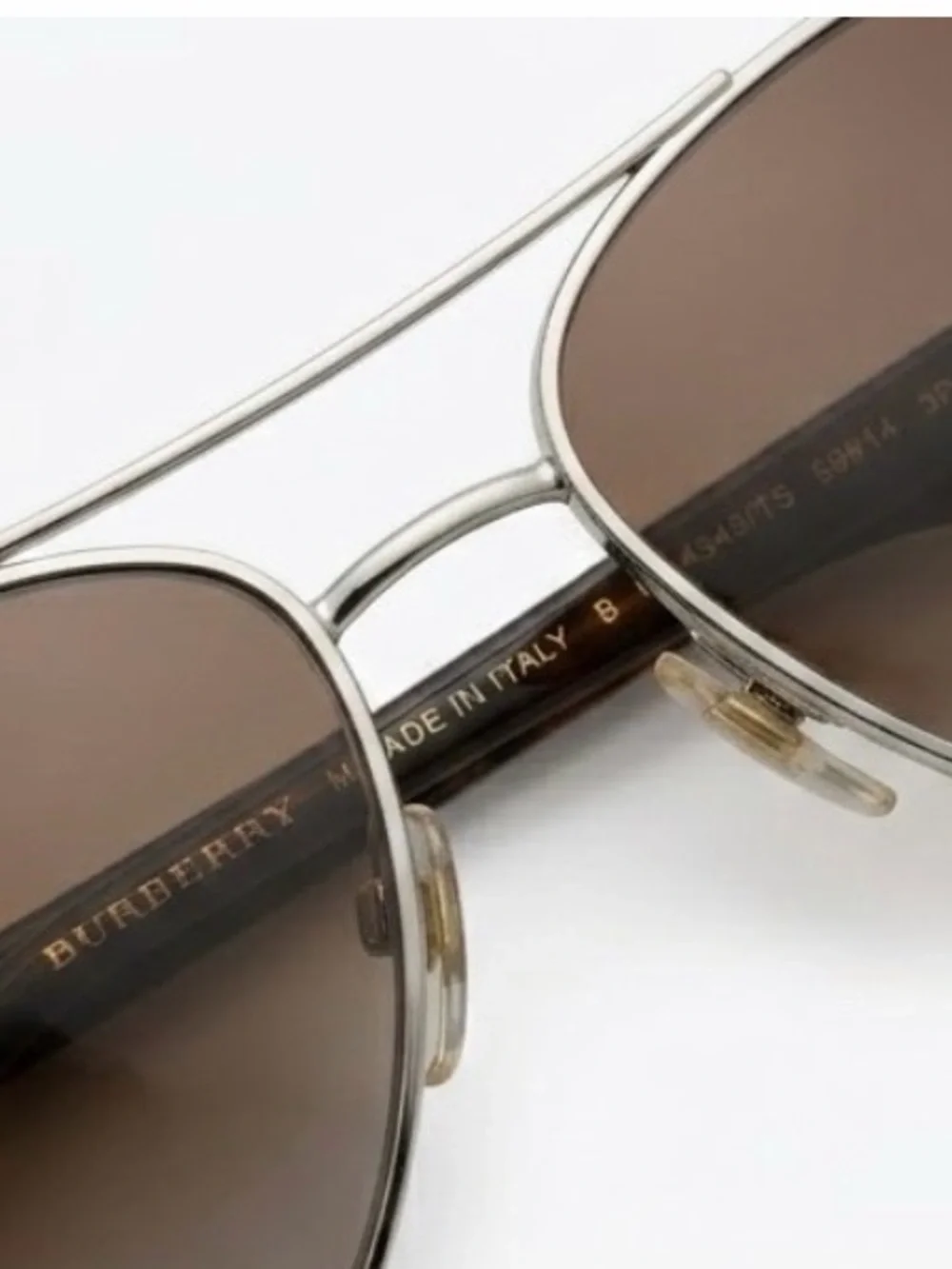 Burberry bridge light
